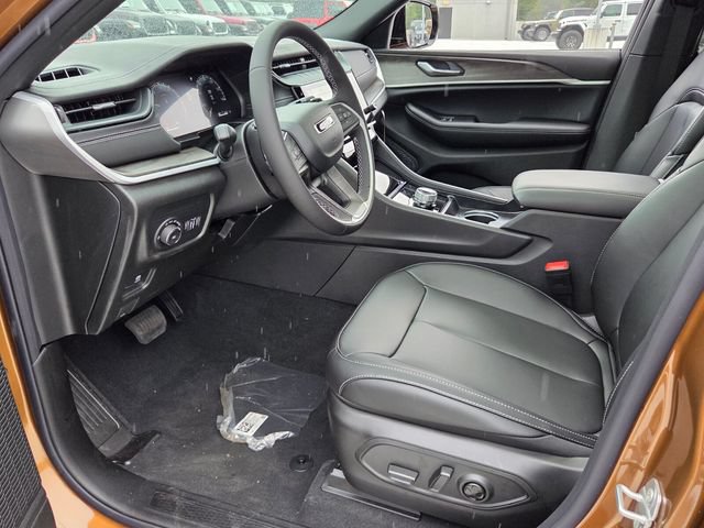 New 2026 Jeep Grand Cherokee Limited w/ Limited Altitude Package RWD image 14