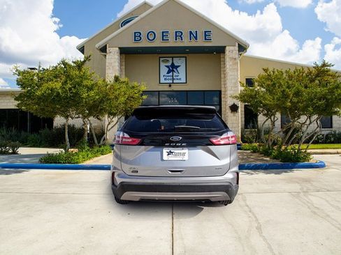 Used 2023 Ford Edge SEL w/ Convenience Package image 4