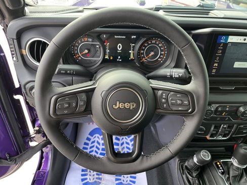 New 2026 Jeep Gladiator Sport image 8