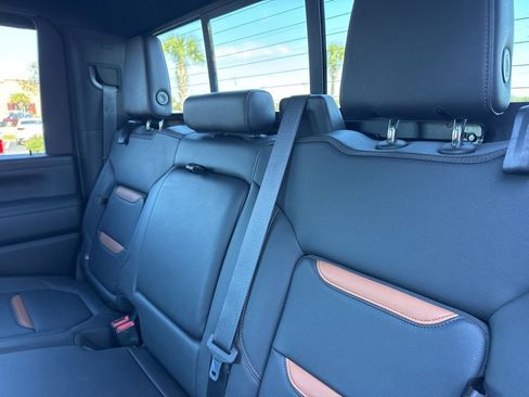 Used 2021 GMC Sierra 2500 AT4 w/ AT4 Premium Plus Package image 15