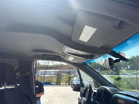 Used 2018 Chevrolet Silverado 1500 LT w/ All Star Edition image 38