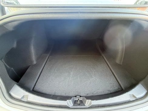 Used 2023 Tesla Model 3 Standard Range image 18