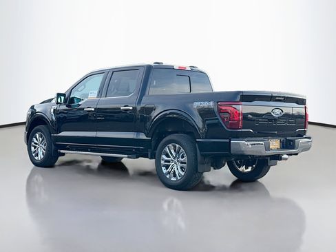 Used 2024 Ford F150 Lariat w/ FX4 Off-Road Package image 15