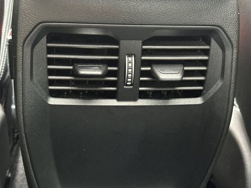 Used 2025 BMW 230i Coupe w/ Premium Package image 16