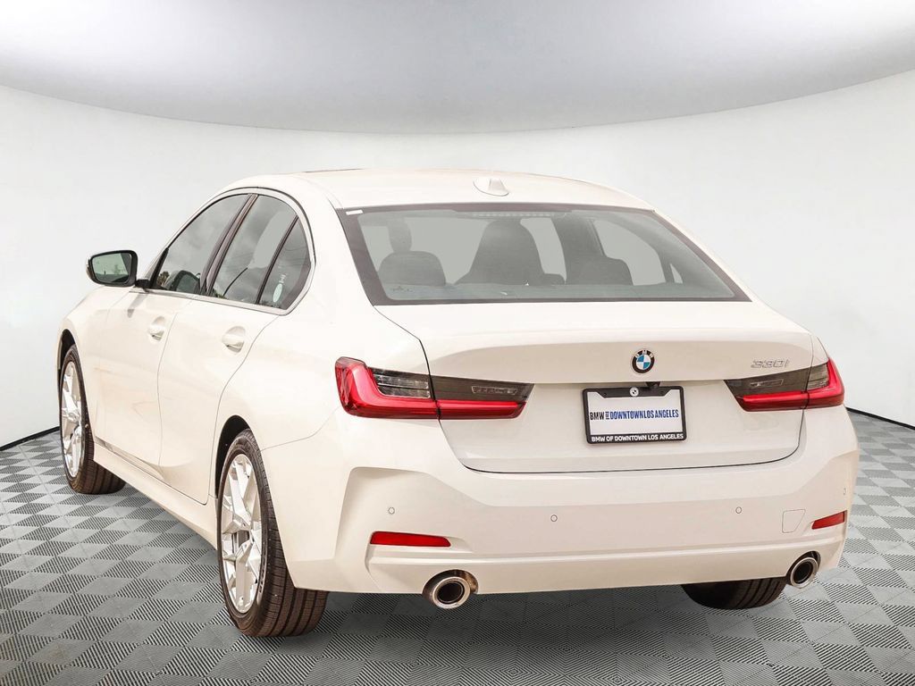 Used 2026 BMW 330i Sedan w/ Convenience Package RWD image 8