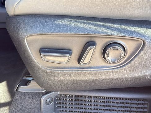 Used 2023 Toyota Sienna XLE image 15