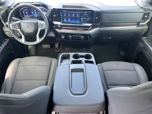 Used 2024 Chevrolet Silverado 1500 RST w/ Z71 Off-Road Package image 18