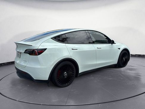 Used 2022 Tesla Model Y Performance AWD/4WD image 7