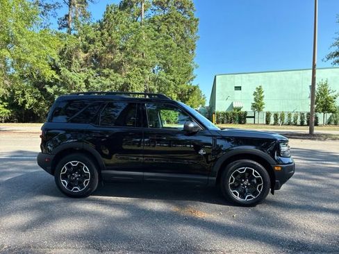 Used 2025 Ford Bronco Sport Outer Banks w/ Outer Banks Tech Package+ AWD/4WD image 2