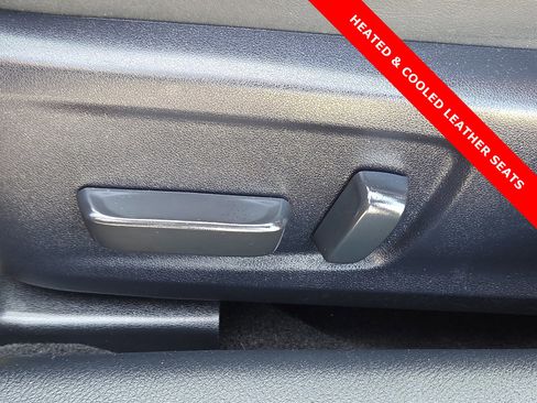 Used 2023 Lexus IS 300 w/ Comfort Package image 14