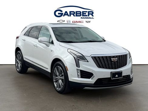 Certified 2022 Cadillac XT5 Premium Luxury w/ Technology Package image 7