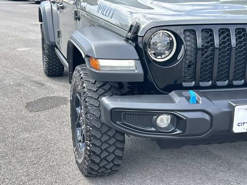 Used 2023 Jeep Wrangler Unlimited w/ Sun & Screen Package AWD/4WD image 12