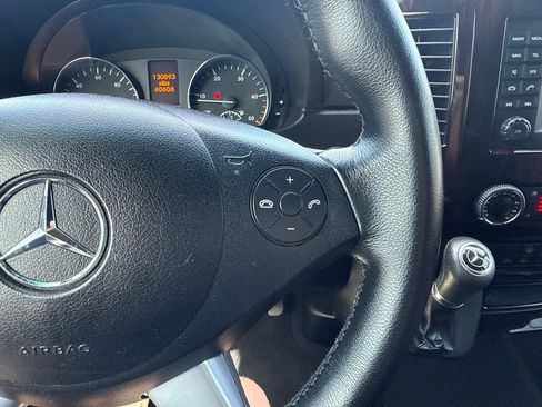 Used 2018 Mercedes-Benz Sprinter 2500 image 18