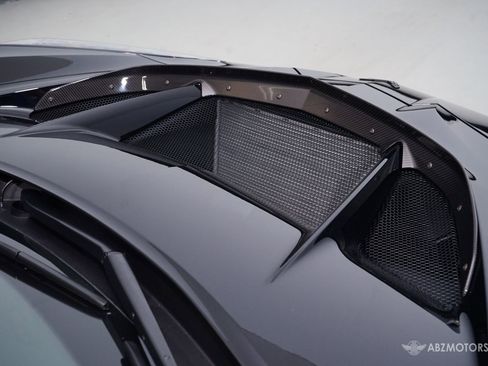 Used 2026 Chevrolet Corvette ZR1 RWD image 10