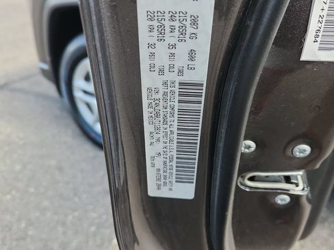 Used 2018 Jeep Compass Sport w/ Tech Group AWD/4WD image 17