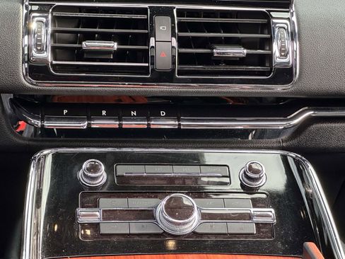 Used 2021 Lincoln Navigator L Reserve image 18