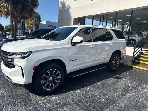 Used 2022 Chevrolet Tahoe LT w/ Luxury Package RWD image 10