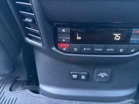 Used 2024 Toyota Sequoia Capstone image 25