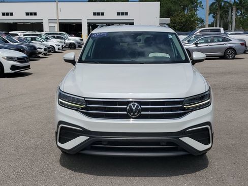 Certified 2023 Volkswagen Tiguan SE FWD image 10