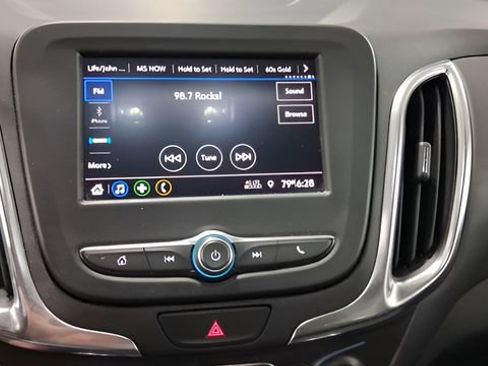 Used 2021 Chevrolet Equinox LT FWD image 11