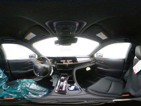 New 2026 Toyota Crown XLE image 17