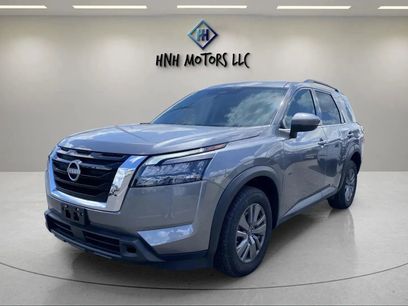 Used 2025 Nissan Pathfinder SV