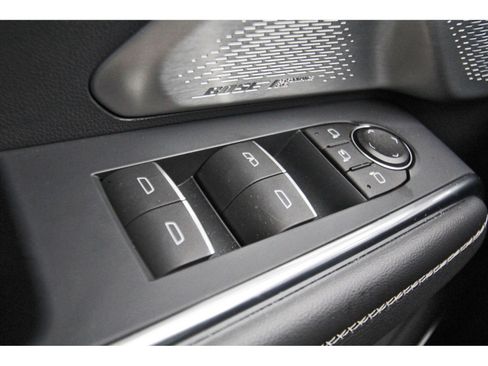 Used 2025 GMC Acadia Denali w/ Super Cruise Package FWD image 20