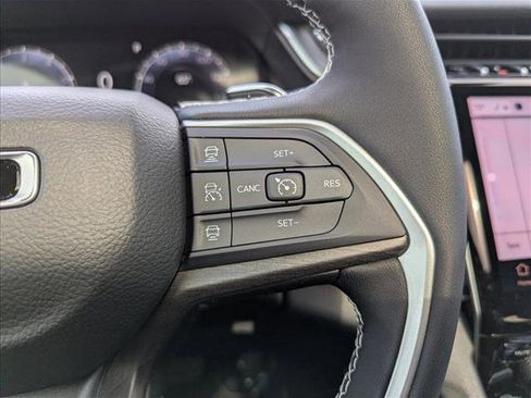 New 2025 Jeep Grand Cherokee Limited image 14