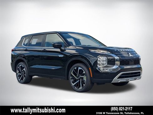 New 2025 Mitsubishi Outlander SE image 1