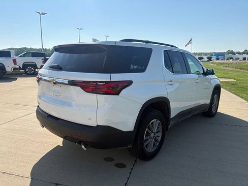 Used 2023 Chevrolet Traverse LT FWD image 6