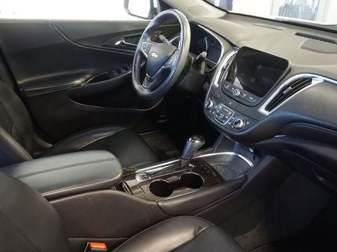 Used 2016 Chevrolet Malibu Premier w/ Driver Confidence Package II FWD image 25
