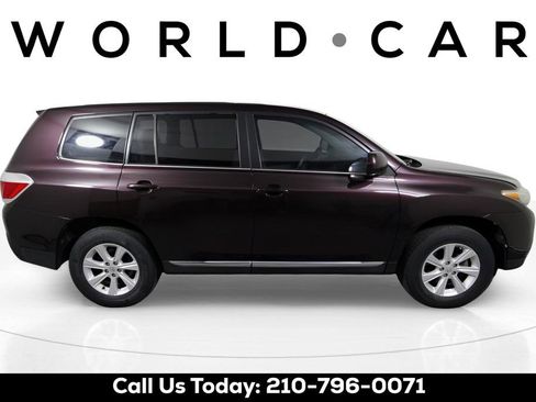 Used 2013 Toyota Highlander FWD image 8