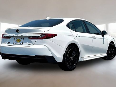 Used 2025 Toyota Camry SE w/ Convenience Package AWD/4WD image 6