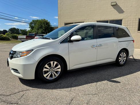 Used 2017 Honda Odyssey EX-L image 4