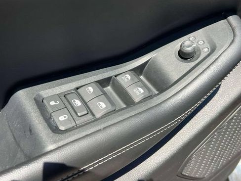 Used 2023 Jeep Grand Cherokee L Laredo AWD/4WD image 20