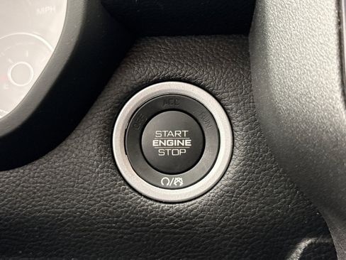Used 2023 RAM 1500 Big Horn AWD/4WD image 19