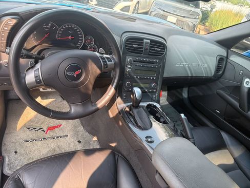 Used 2010 Chevrolet Corvette Coupe w/ Preferred Equipment Group RWD image 12
