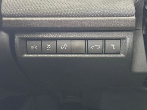 Used 2025 Toyota Camry SE image 72