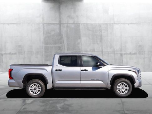 New 2026 Toyota Tundra SR5 image 5