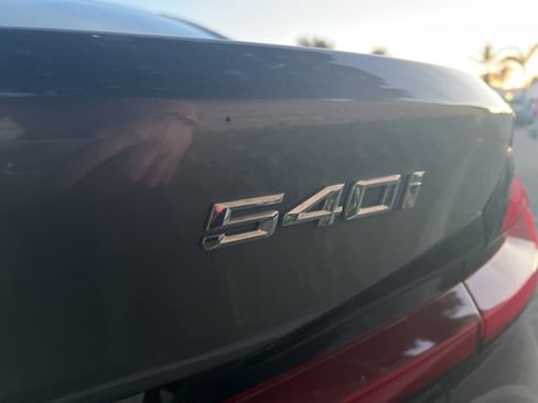 Certified 2022 BMW 540i w/ Premium Package image 5