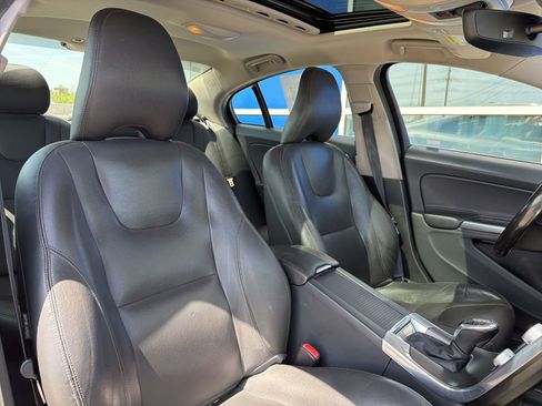 Used 2016 Volvo S60 T5 Premier w/ Convenience Package AWD/4WD image 26