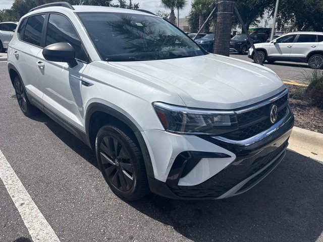 Certified 2022 Volkswagen Taos S FWD image 1