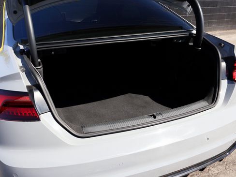 Used 2018 Audi RS 5 image 8