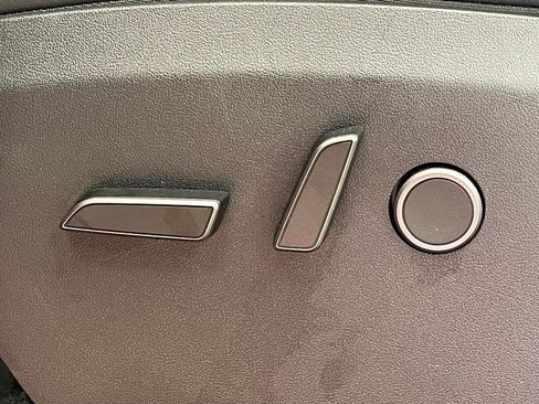 Used 2023 Tesla Model Y Long Range image 15