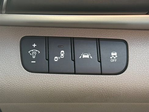 Used 2020 Hyundai Elantra SEL image 21