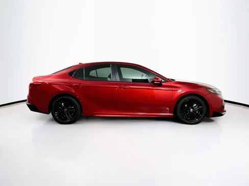 Used 2026 Toyota Camry SE w/ Convenience Package FWD image 10