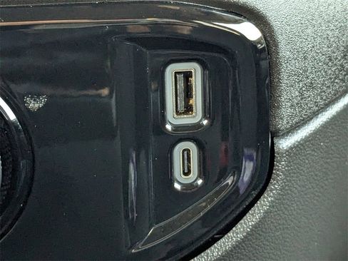 Certified 2024 Chevrolet Silverado 3500 LT image 26