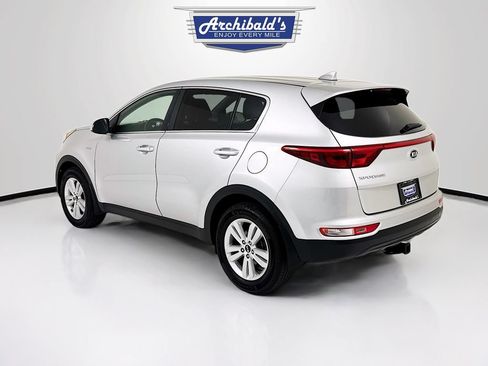 Used 2017 Kia Sportage LX AWD/4WD image 6
