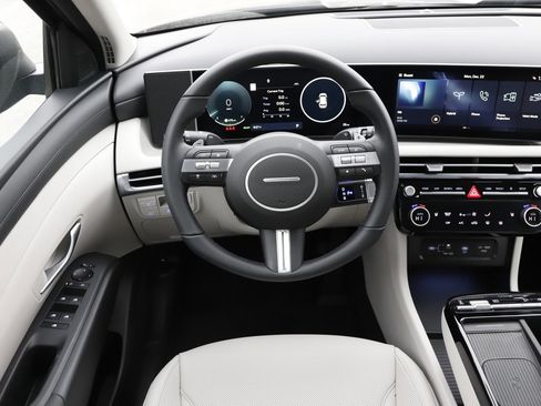 New 2026 Hyundai Tucson SEL image 18