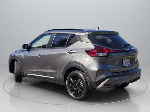 Used 2023 Nissan Kicks SR image 5